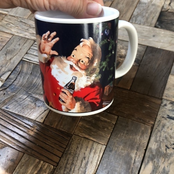 Coca-Cola Santa Claus Christmas Mug Set - Picture 3 of 11